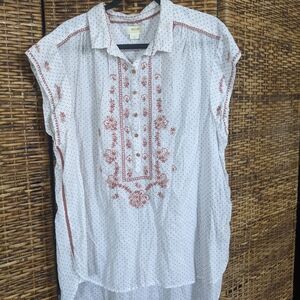 Maeve White Sleeveless Embroidered Button-Front Top - Rust Accent